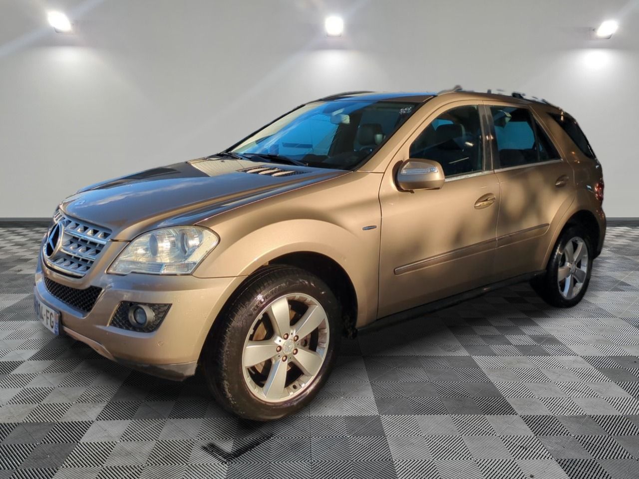 Mercedes-Benz ML 300 CDI BlueEfficiency A - SUV d'occasion de 2010