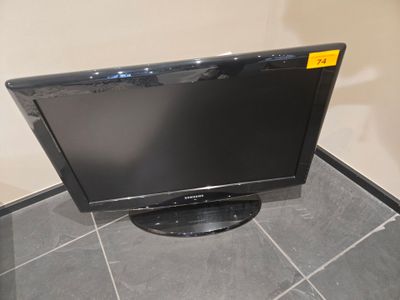 TV SAMSUNG (ancien modèle) Mise à prix : 80€
