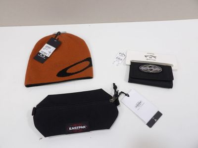 EASTPAK + OAKLEY + BILLABONG - Lot de 3 articles NEUFS avec …
