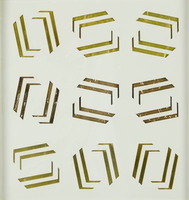 une image représentant plusieurs bandes d'or