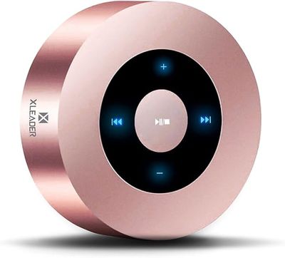 On voit l'image d'une enceinte Bluetooth rose sur fond blanc.