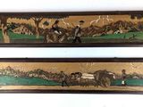 paire de tentures murales anciennes en bois peintes à la main, représentant des chevaux et des cavaliers