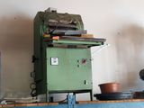 a machine that is sitting on top of a table