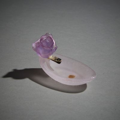 DAUM France. Petit brûle encens en pâte de verre dans les to…
