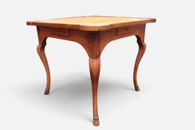 an image of a wooden table with a drawer on it