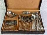 a box with a set of spoons and spoons inside of it
