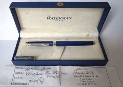 une image représentant un stylo dans une boîte contenant un mot