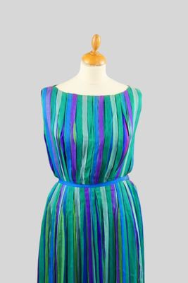 NINA RICCI haute couture. Robe mi longue en mousseline de so… - Photo 1