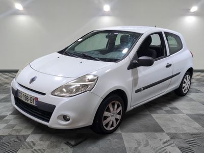 RENAULT - CLIO III 1.2 16V 75 ALIZÉ - ES - Mise en service: …