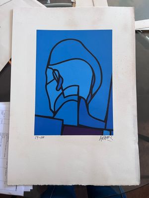un dessin représentant un homme barbu sur fond bleu