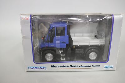 WELLY Véhicule miniature 1/24 MERCEDES-BENZ - UNIMOG U400 Bo…