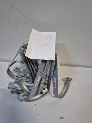 Lot de 15 colliers métalliques UNIVERSEL Ø100 ,en bon état.