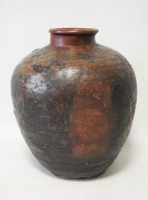 Travail BRUTALISTE Vase à épaulement et à col ourlet en grès…