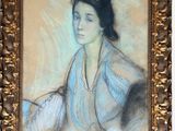 tableau représentant une femme en robe bleue tenant un éventail