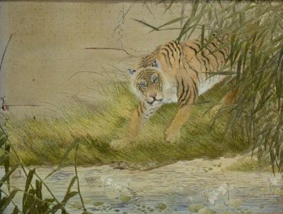 JAPON. Soie brodée figurant d'un tigre à l'affut dans une fo…