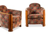 paire de fauteuils rembourrés avec dossier et accoudoirs rembourrés