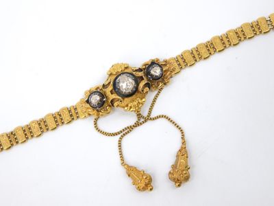 Bracelet néo-Renaissance en or jaune 750‰ à maillons et pend…