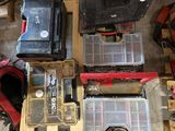 un grand nombre d'outils sur une palette