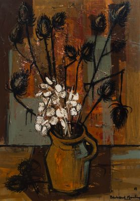 tableau représentant un vase de fleurs posé sur une table, avec une fenêtre en arrière-plan