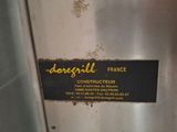a sign on the side of a refrigerator that says don ' t kill france