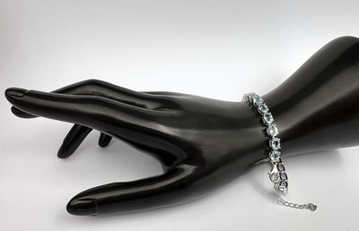 Bracelet argent 925 serti de multiples Topazes taille ovales…