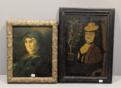 deux tableaux encadrés représentant une femme et un homme coiffé d'un chapeau