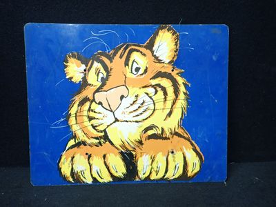 une image représentant un tigre sur fond bleu