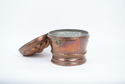 antique copper ice bucket with lid and rope handle