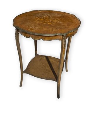 Gueridon 1900 style Louis XV, plateau marqueté de fleurs, li…