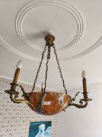 Suspension en laiton doré et vasque en marbre à trois lumièr… (photo 4)