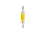 un gros plan d'une ampoule sur fond blanc