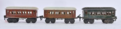 Märklin écart. O, rame de trois voitures à boggies :