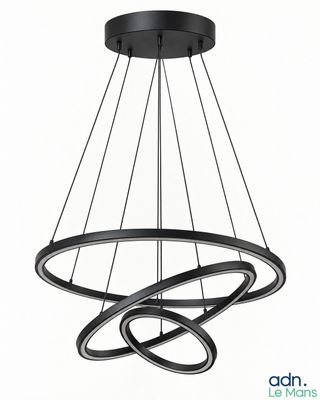 un lustre noir muni d'un luminaire circulaire suspendu au plafond
