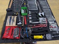 Chariot roulant à 2 plateaux avec son Ensemble d'outillage à… (photo 5)