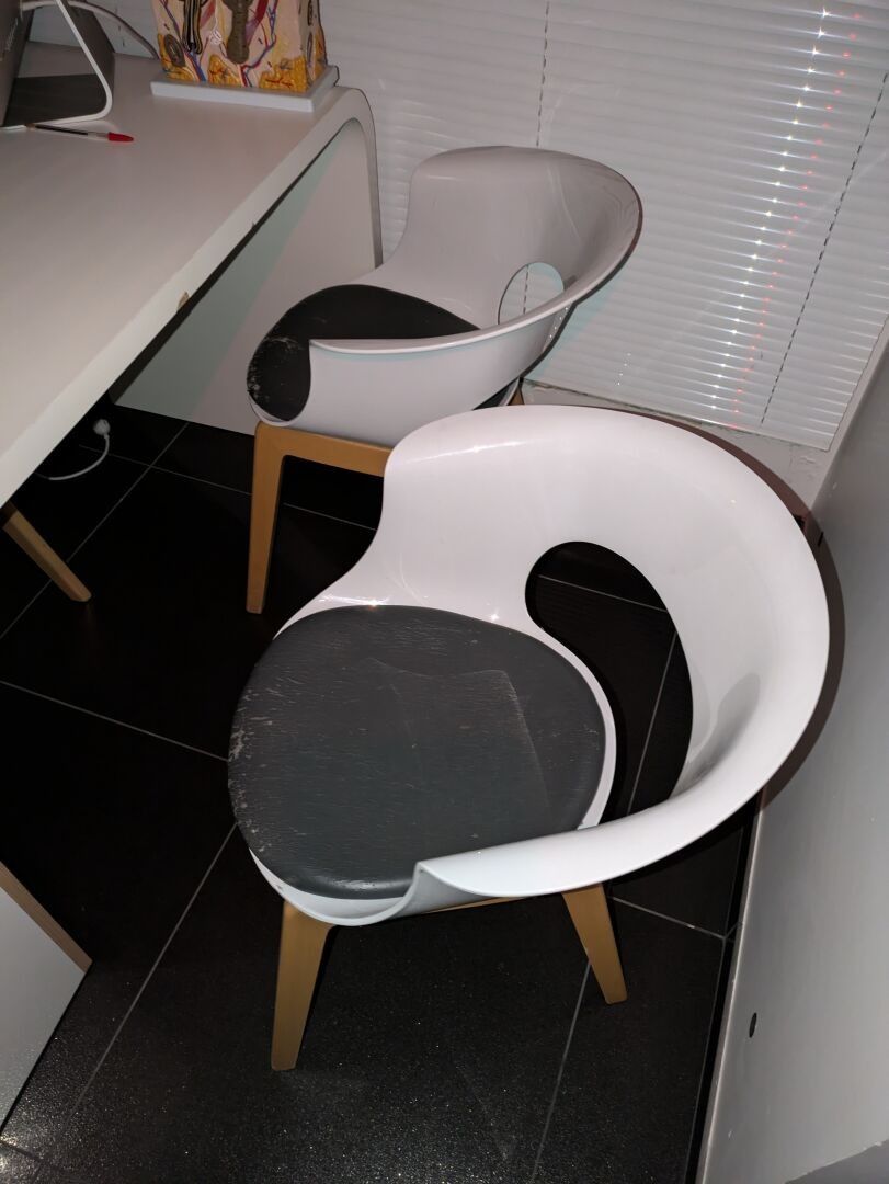 Bureau en mélaminé laqué blanc