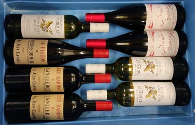 Lot de 23 bouteilles de vin blanc et rouge dont : La fleur C… - Photo 1