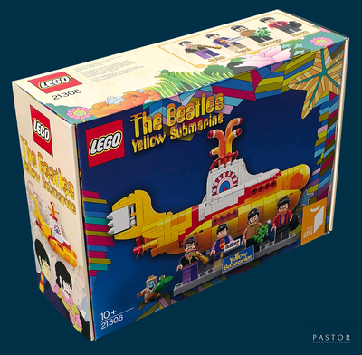 une boîte de Lego sur laquelle figure un sous-marin jaune