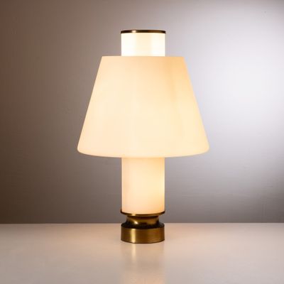 an image of a lamp that is on a table