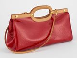 Sac en cuir rouge à motif Monogram de Louis Vuitton