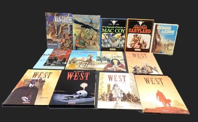 plusieurs livres posés sur une table avec un fond noir et un fond noir
