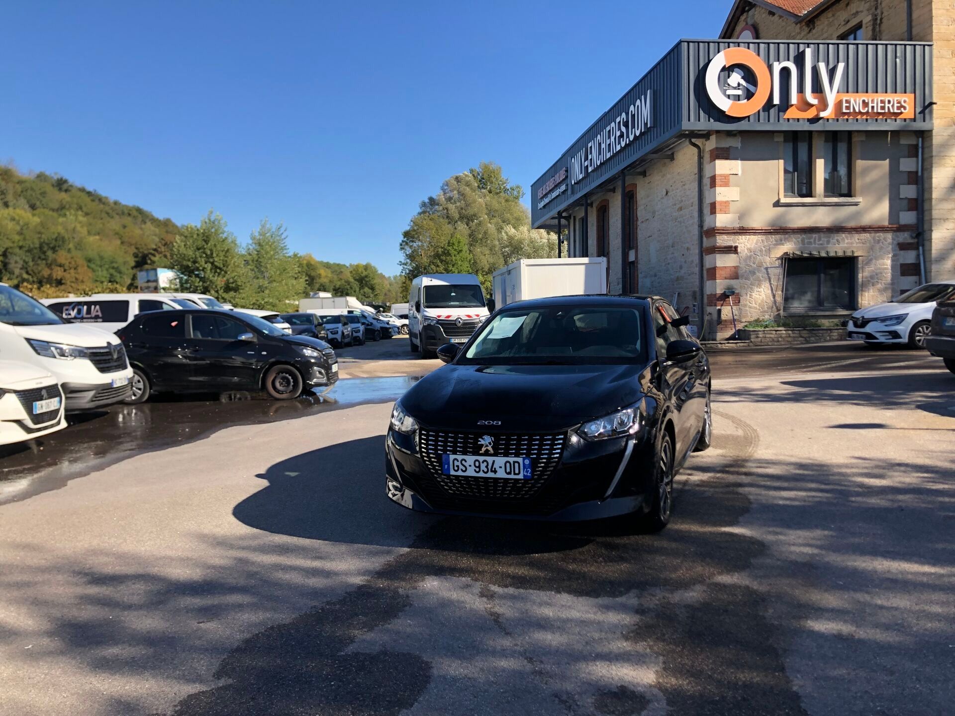 PEUGEOT 208 1.2 PureTech 100ch S&S Style - Genre : VP - Carr…