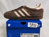 adidas gazelle indoor brown and pink size 9 5