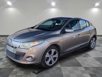 RENAULT - MÉGANE III DCI 105 ECO2 DYNAMIQUE - GO - Mise en s…
