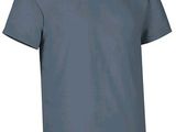 une image représentant un t-shirt bleu sur fond blanc