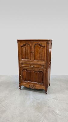paire de commodes françaises en noyer du XIXe siècle