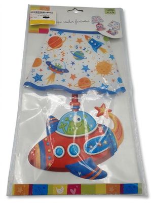 un gros plan d'un sac en plastique sur lequel figure un jouet