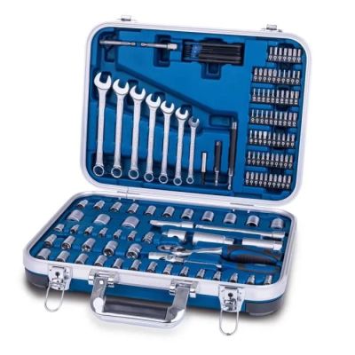 une trousse à outils dans un coffret contenant des outils