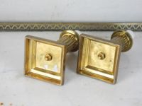 PAIRE DE FLAMBEAUX dit "bout-de-table" en bronze ciselé et d… (photo 3)