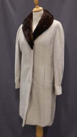 Manteau col fausse fourrure en lainage