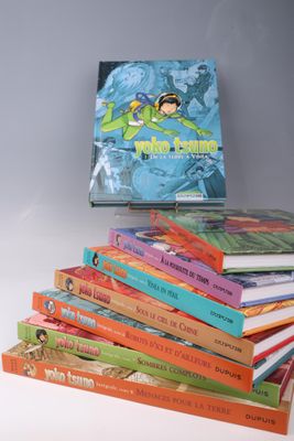 une pile de livres superposés